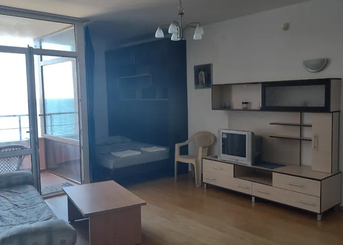 Апартамент Sunrise Созопол